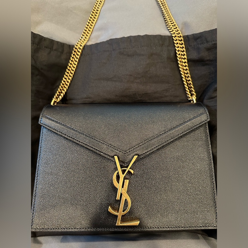 SAINT LAURENT
Cassandra Monogram Shoulder Bag In Black